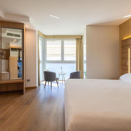 Kriss Internazionale Hotel Bardolino Exteriör bild