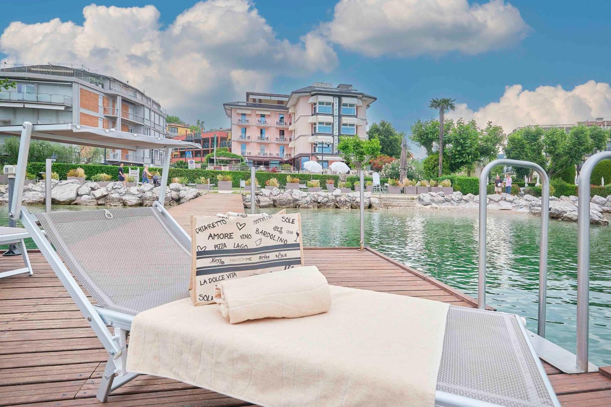 Kriss Internazionale Hotel Bardolino Exteriör bild