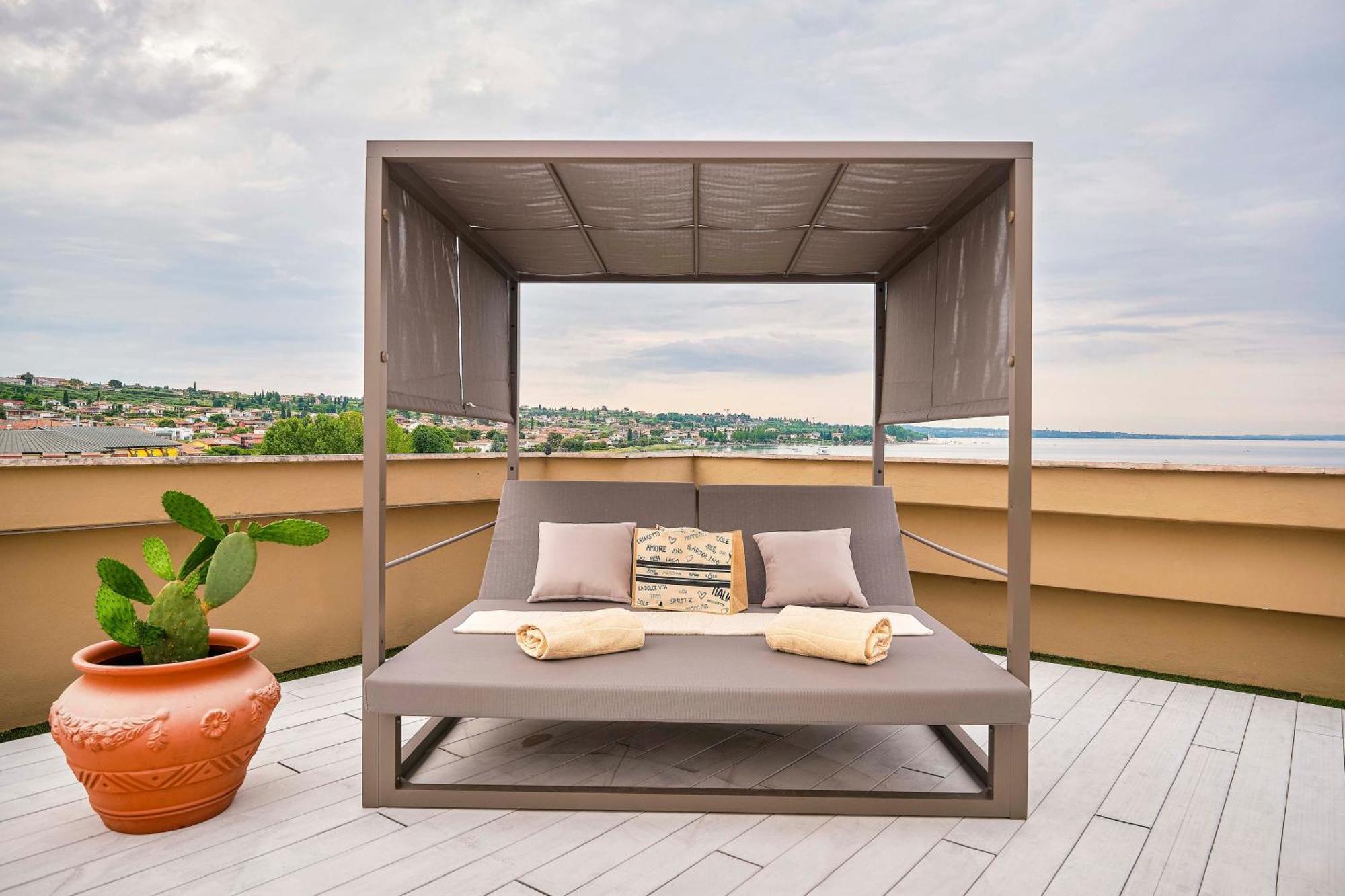 Kriss Internazionale Hotel Bardolino Exteriör bild